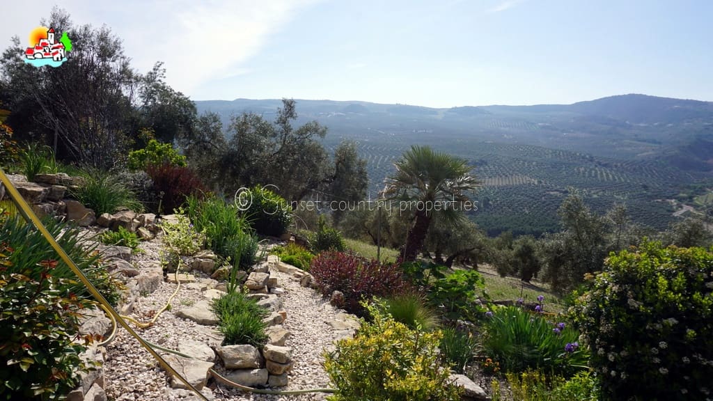 3 soveværelse Finca/Landehus til salg i Iznajar med garage - € 269.000 (Ref: 9747133)