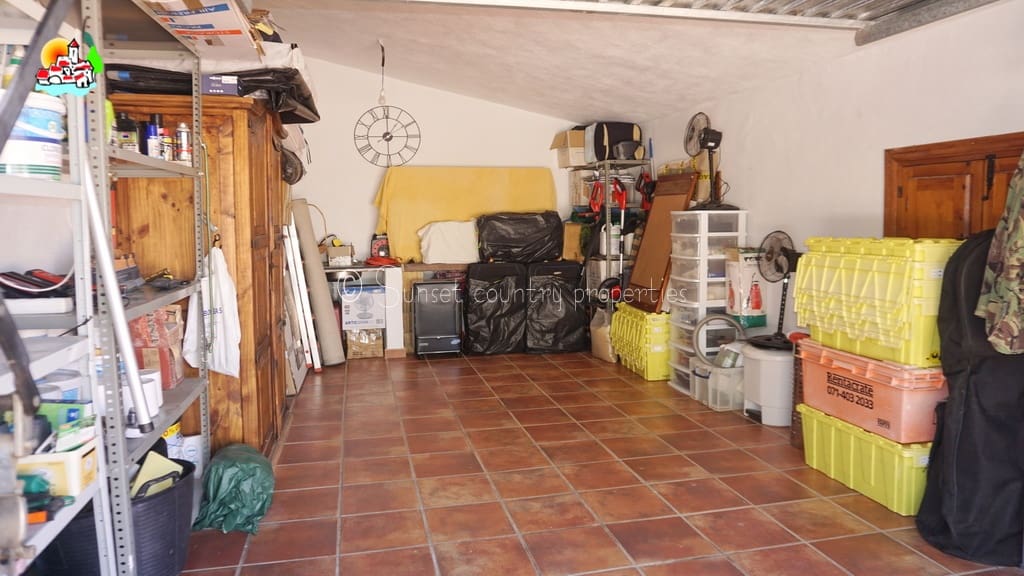 3 soveværelse Bungalow til salg i Loja med swimmingpool garage - € 224.950 (Ref: 9747362)