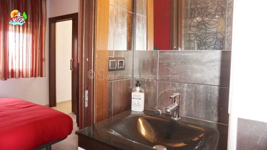 2 slaapkamer Huis te koop in Ventorros de Balerma - € 79.000 (Ref: 9827502)