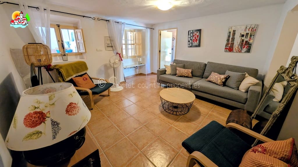 3 bedroom Finca/Country House for sale in Loja with pool garage - € 195,000 (Ref: 9912208)
