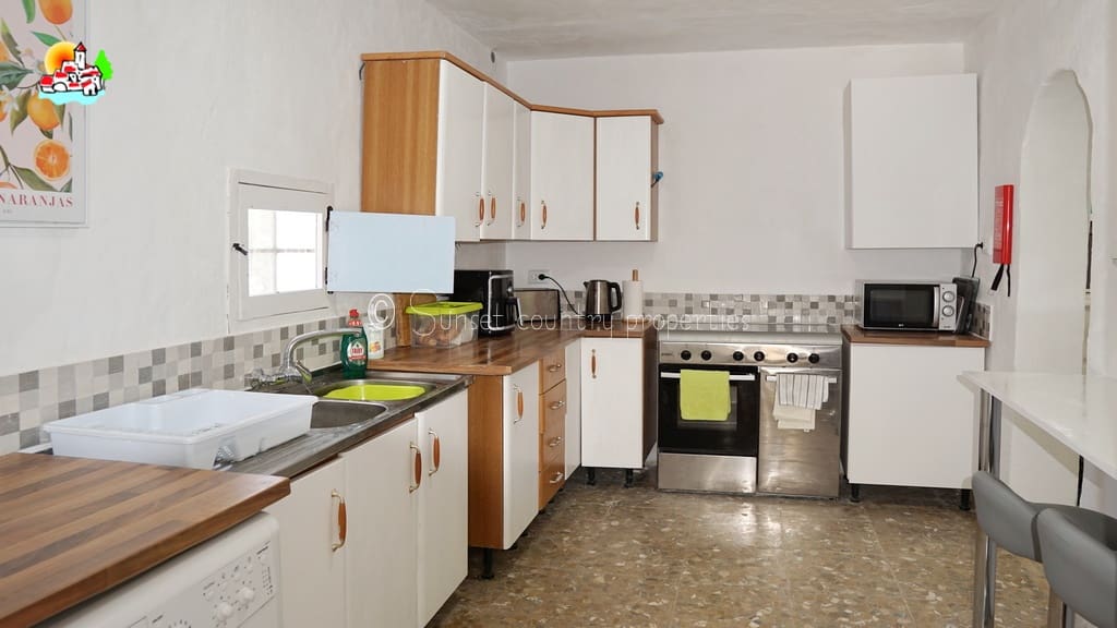 3 bedroom Finca/Country House for sale in Iznajar with pool garage - € 164,950 (Ref: 9912211)