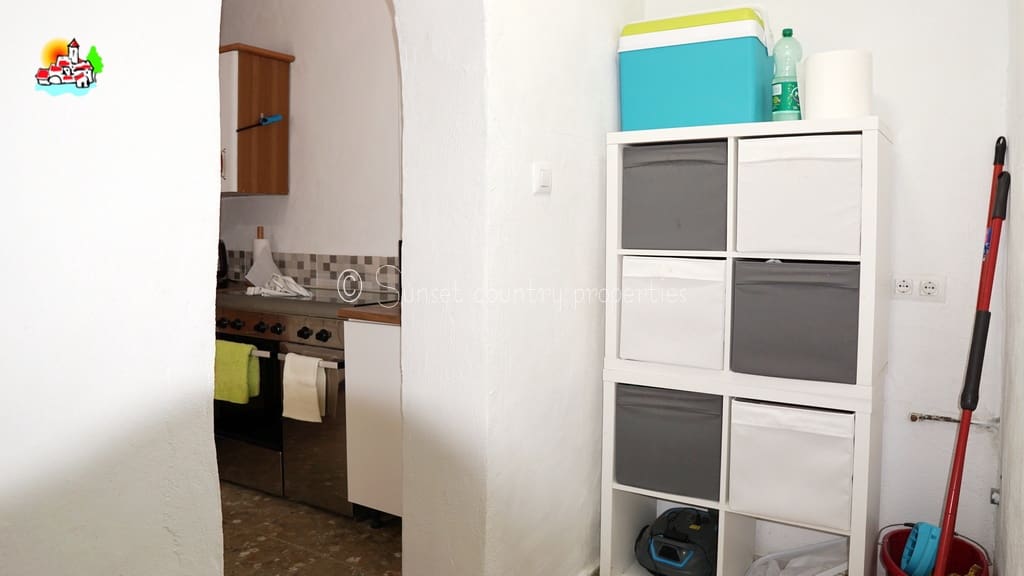 3 bedroom Finca/Country House for sale in Iznajar with pool garage - € 164,950 (Ref: 9912211)