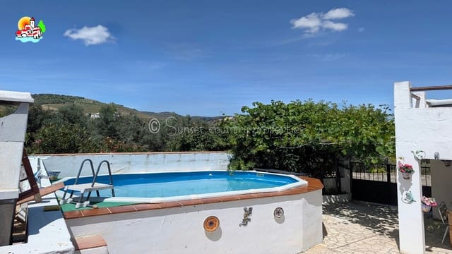 3 sovrum Finca/Hus på landet till salu i Iznájar med pool garage - 164 950 € (Ref: 9912211)