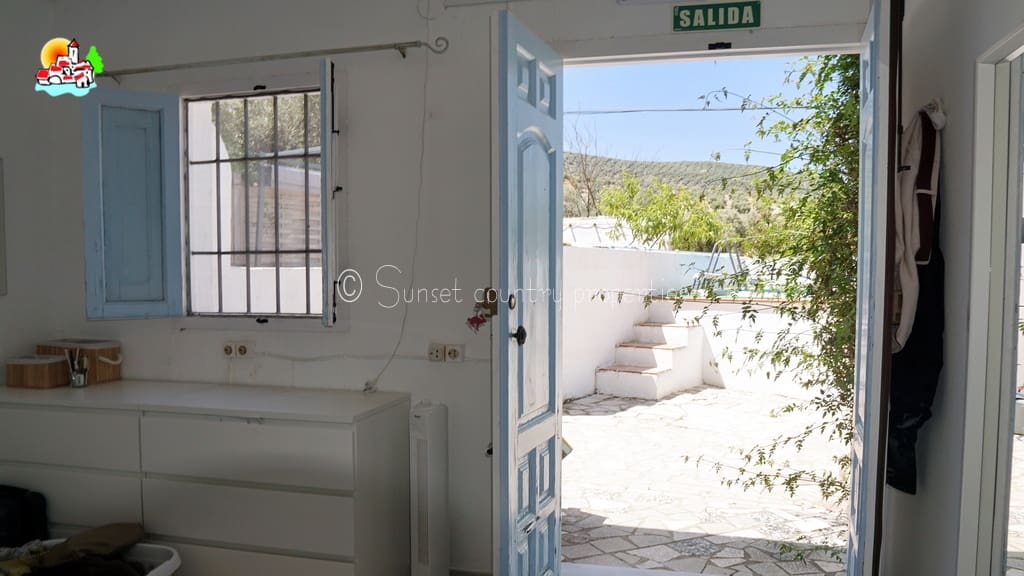 3 bedroom Finca/Country House for sale in Iznajar with pool garage - € 164,950 (Ref: 9912211)