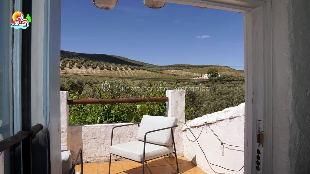 3 bedroom Finca/Country House for sale in Iznajar with pool garage - € 164,950 (Ref: 9912211)