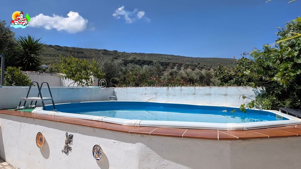 3 bedroom Finca/Country House for sale in Iznajar with pool garage - € 164,950 (Ref: 9912211)
