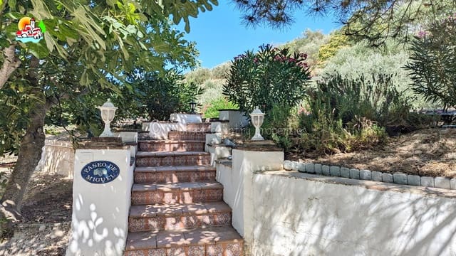 5 chambre Villa/Maison Semi-Mitoyenne à vendre à Iznájar avec piscine - 225 000 € (Ref: 9912212)