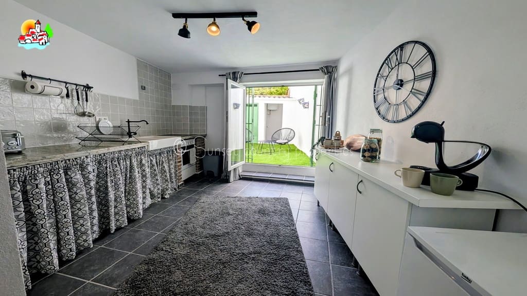 2 soveværelse Byhus til salg i Rute - € 99.000 (Ref: 9944414)