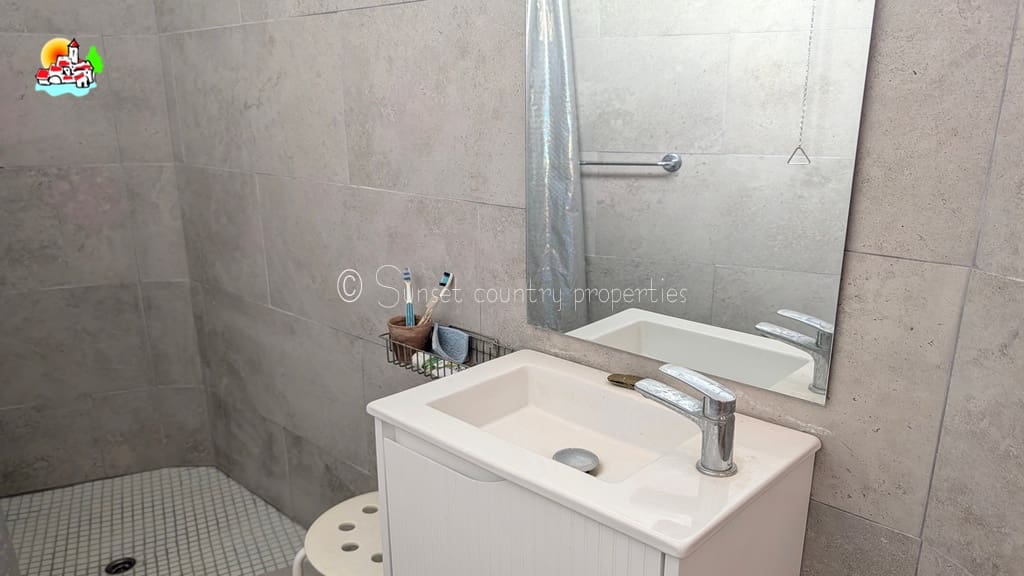 2 sypialnia Dom na sprzedaż w El Higueral - 165 000 € (Ref: 9944418)