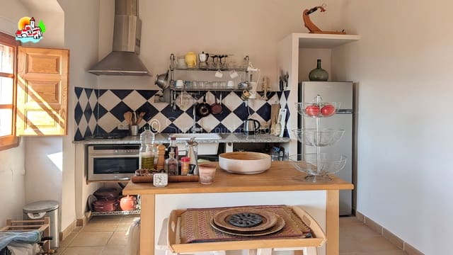 2 soveværelse Byhus til salg i El Higueral, Iznájar - € 165.000 (Ref: 9944418)
