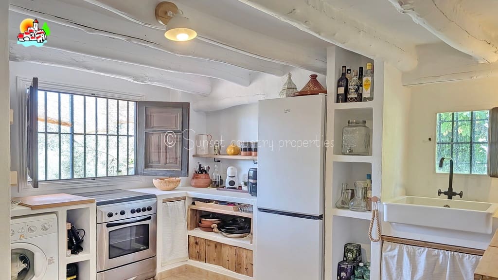 3 makuuhuone Maalaistalo myytävänä paikassa Archidona mukana uima-altaan - 249 950 € (Ref: 9950095)