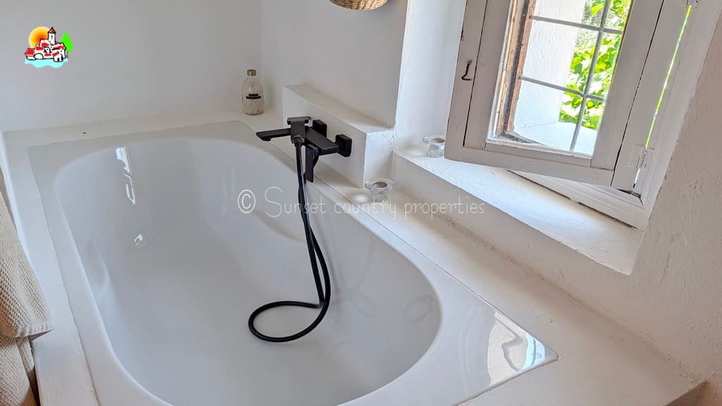 3 makuuhuone Maalaistalo myytävänä paikassa Archidona mukana uima-altaan - 249 950 € (Ref: 9950095)