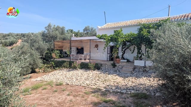 3 makuuhuone Maalaistalo myytävänä paikassa Archidona mukana uima-altaan - 249 950 € (Ref: 9950095)