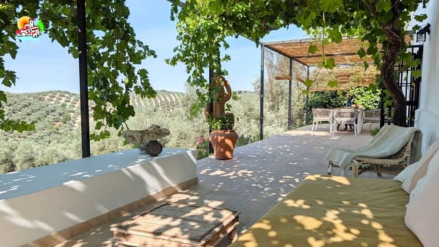 3 makuuhuone Maalaistalo myytävänä paikassa Archidona mukana uima-altaan - 249 950 € (Ref: 9950095)