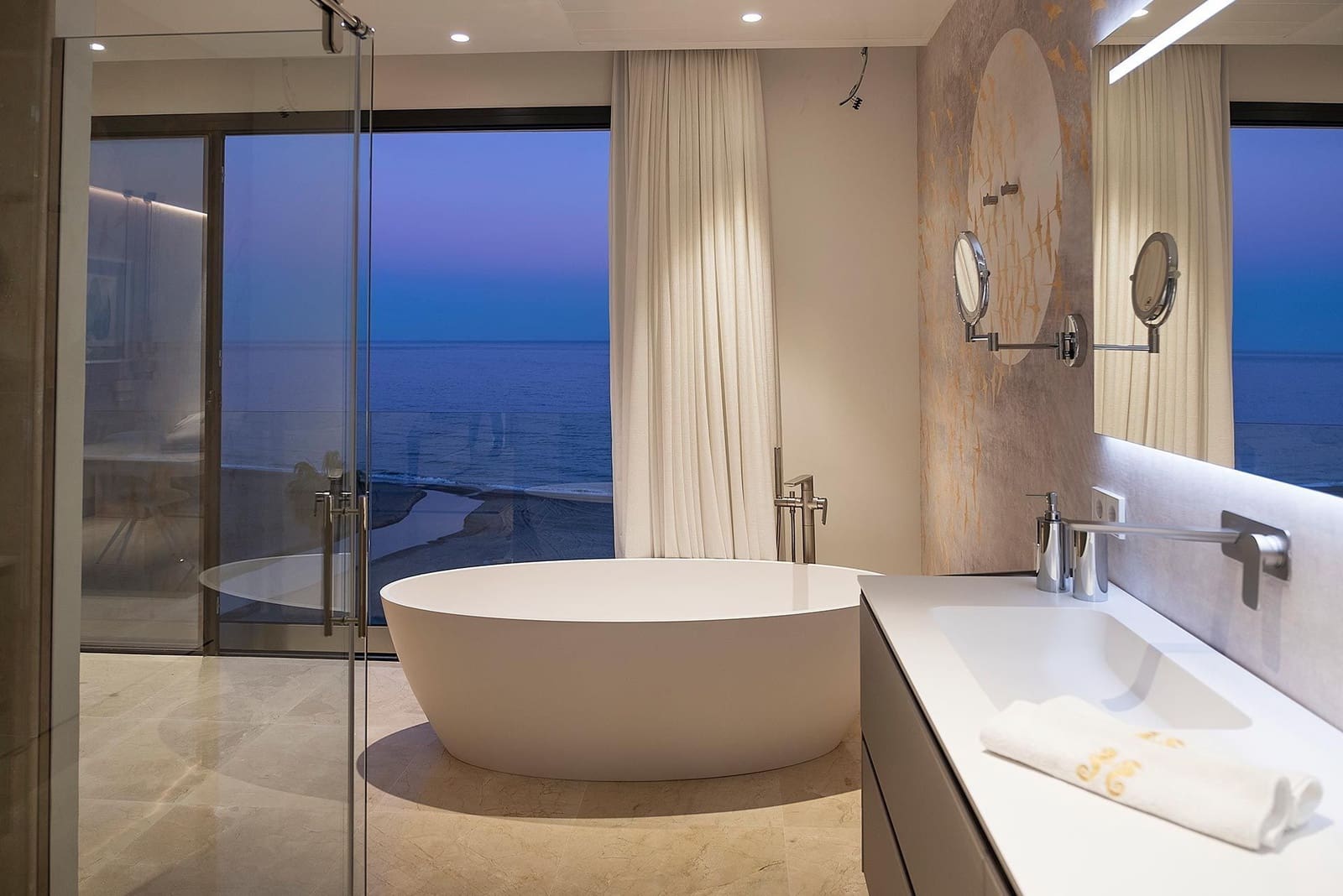 3 soveværelse Lejlighed til salg i Estepona - € 2.050.000 (Ref: 6530605)