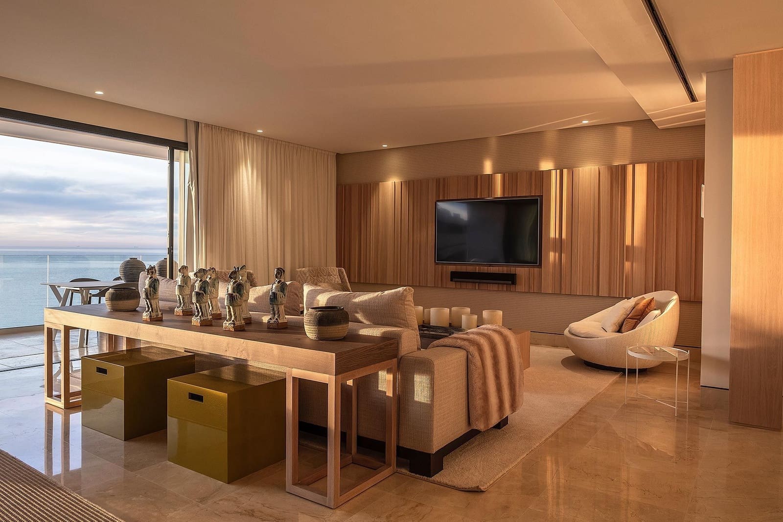 3 soveværelse Lejlighed til salg i Estepona - € 2.050.000 (Ref: 6530605)