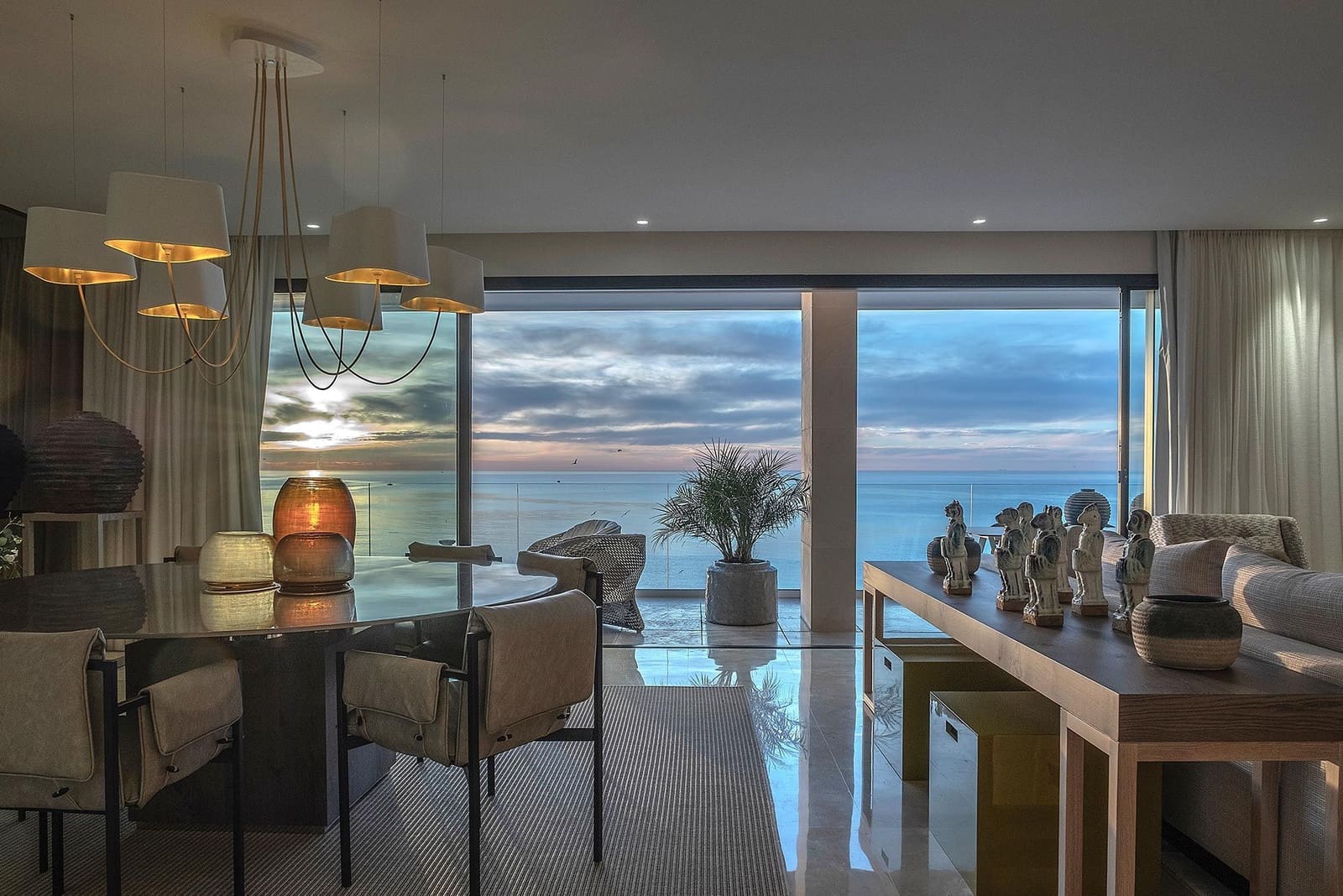 3 soveværelse Lejlighed til salg i Estepona - € 2.050.000 (Ref: 6530605)