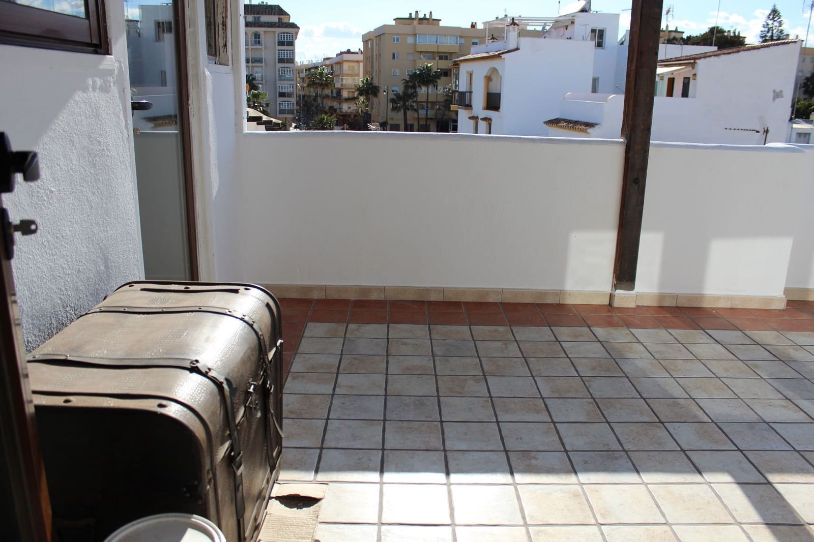 4 soveværelse Byhus til salg i Estepona med garage - € 700.000 (Ref: 6991339)