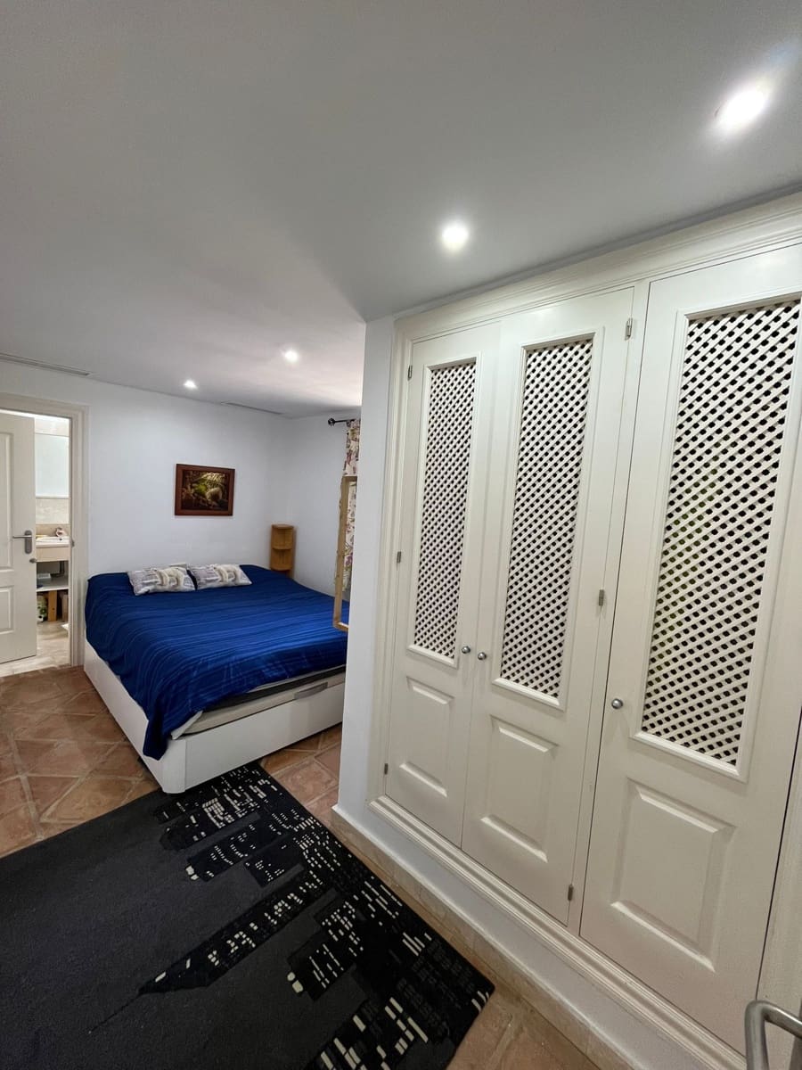 4 chambre Villa/Maison à vendre à Manilva avec piscine garage - 660 000 € (Ref: 7825678)