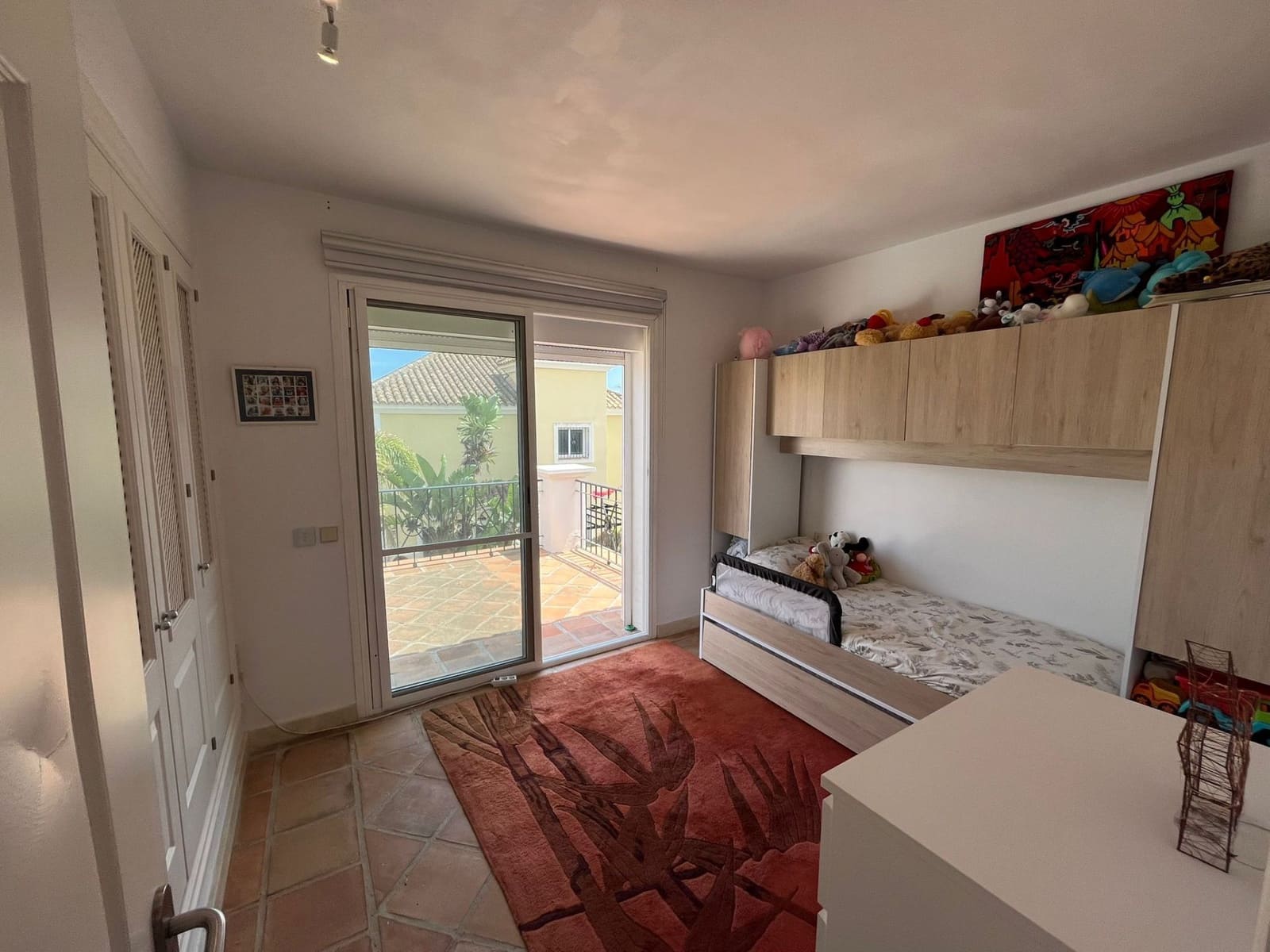 4 chambre Villa/Maison à vendre à Manilva avec piscine garage - 660 000 € (Ref: 7825678)