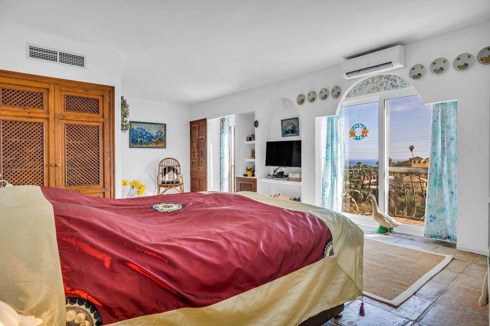 5 sypialnia Willa na sprzedaż w Estepona z basenem - 1 175 000 € (Ref: 8331246)