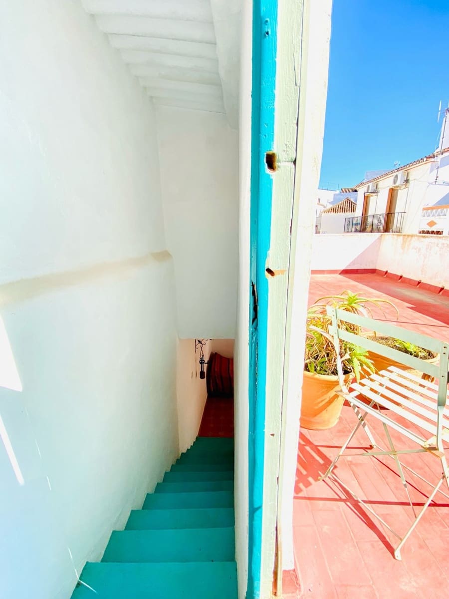 3 slaapkamer Villa te koop in Estepona - € 360.000 (Ref: 8834151)