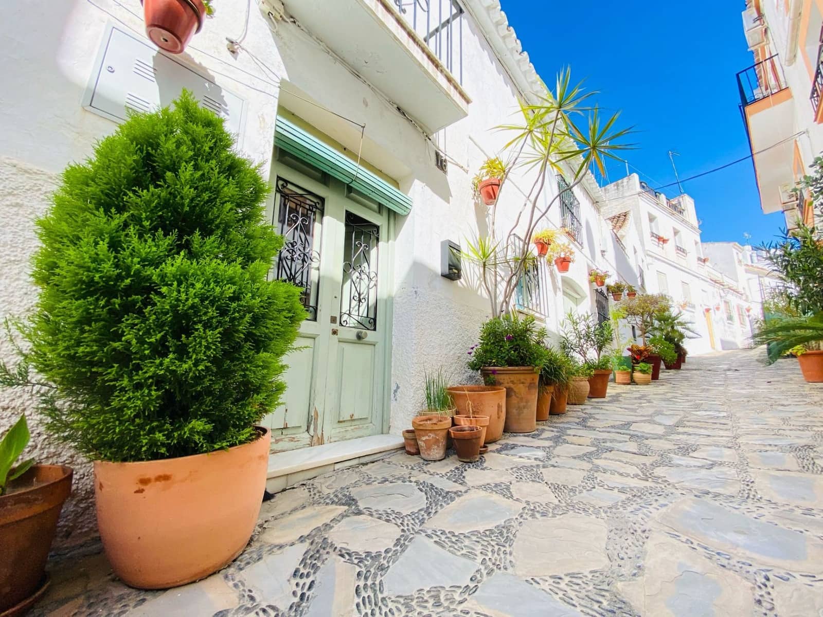 3 slaapkamer Villa te koop in Estepona - € 360.000 (Ref: 8834151)