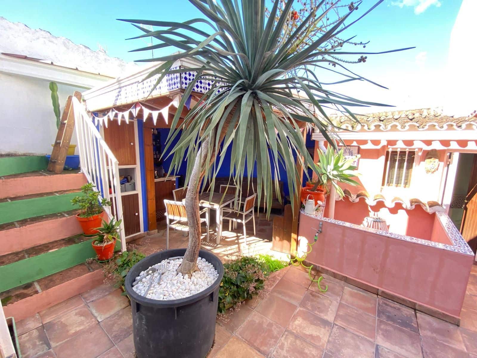 4 soveværelse Villa til salg i Estepona - € 875.000 (Ref: 8899753)