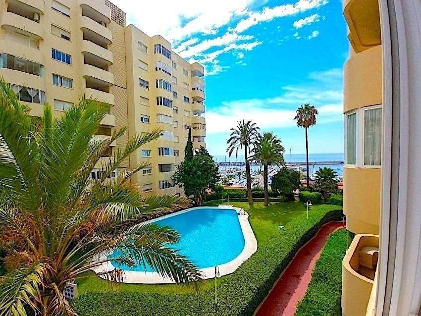 3 quarto Apartamento para venda em Estepona com piscina garagem - 725 000 € (Ref: 8928326)