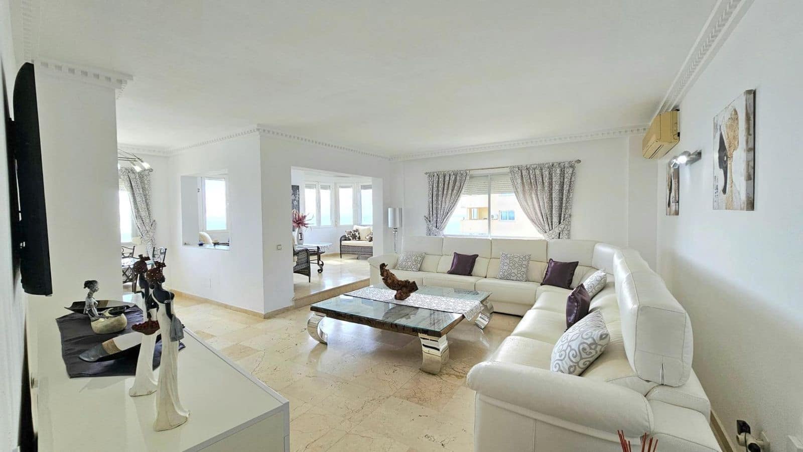 3 quarto Apartamento para venda em Estepona com piscina garagem - 725 000 € (Ref: 8928326)