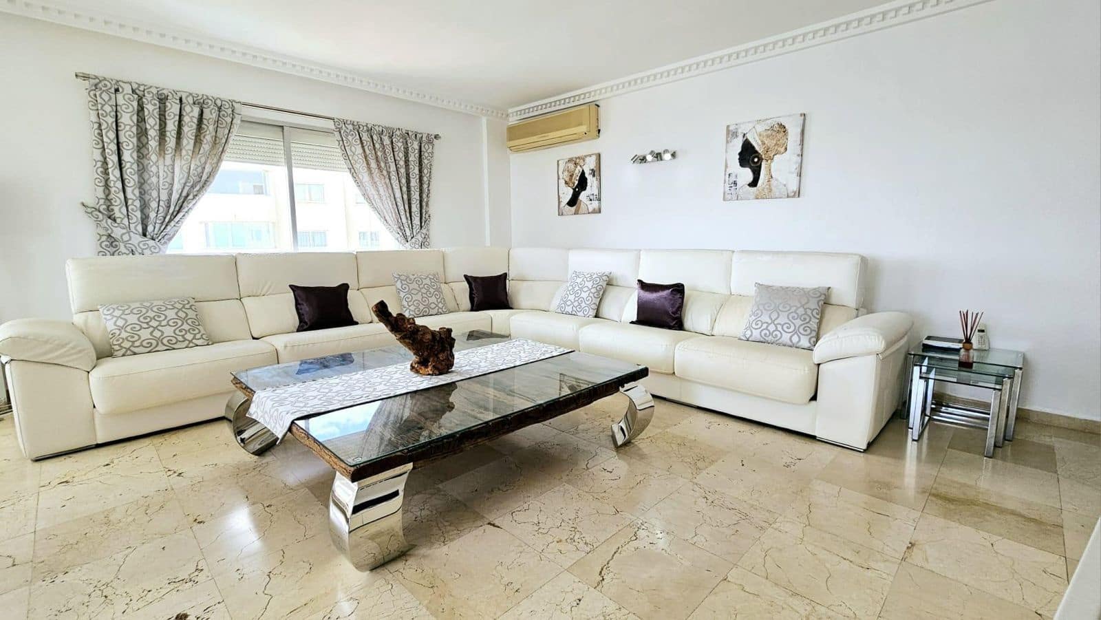 3 quarto Apartamento para venda em Estepona com piscina garagem - 725 000 € (Ref: 8928326)