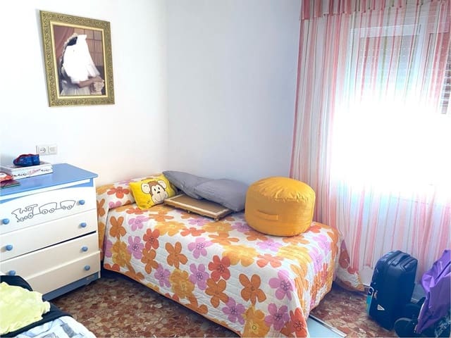 4 soverom Kjedet enebolig til salgs i Centro, Estepona - € 630 000 (Ref: 8988006)