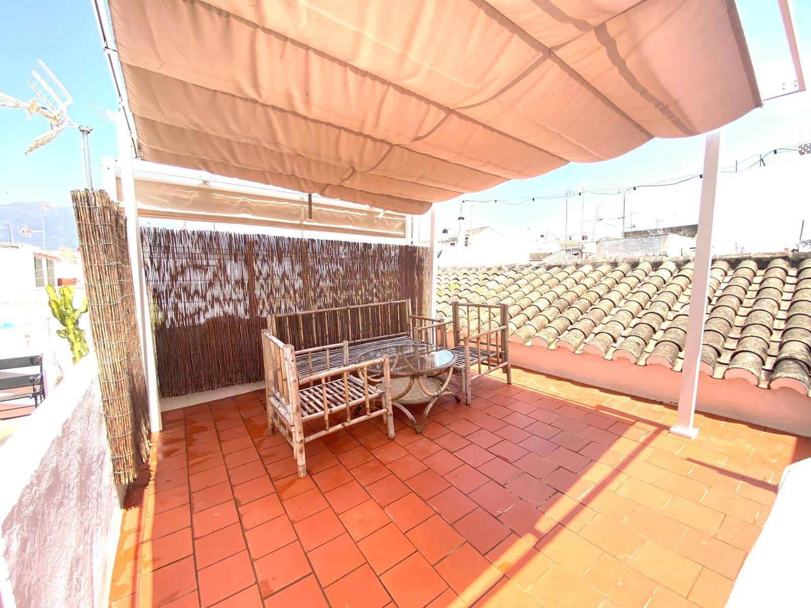 2 makuuhuone Huoneisto myytävänä paikassa Estepona - 323 000 € (Ref: 9062095)