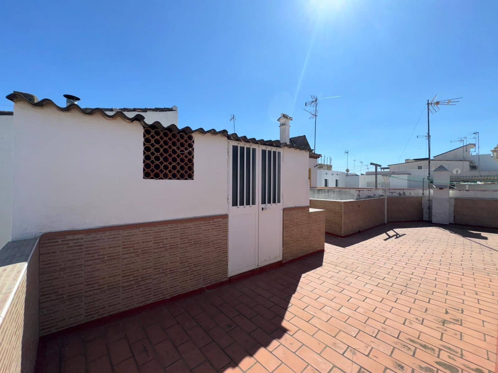 2 soverom Hus til salgs i Estepona - € 450 000 (Ref: 9235970)