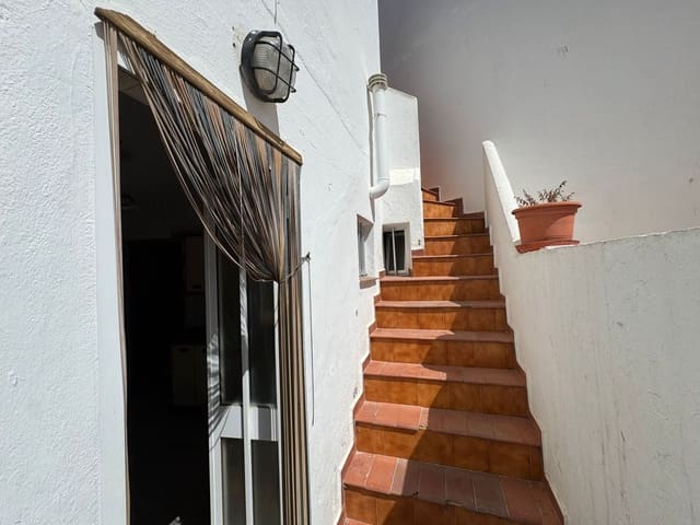 4 soverom Kjedet enebolig til salgs i Centro, Estepona - € 299 900 (Ref: 9235971)