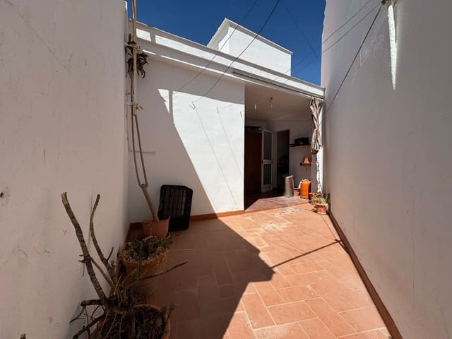 4 soverom Kjedet enebolig til salgs i Centro, Estepona - € 299 900 (Ref: 9235971)