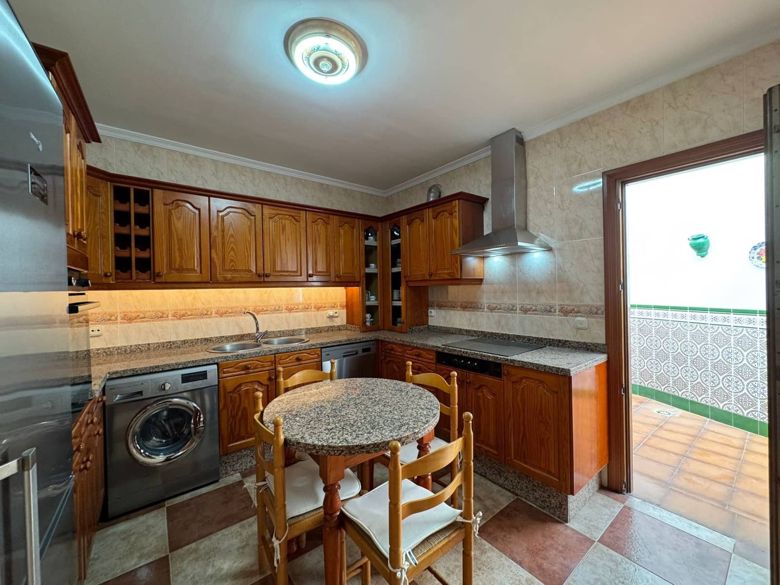 3 soverom Kjedet enebolig til salgs i Estepona - € 450 000 (Ref: 9235972)