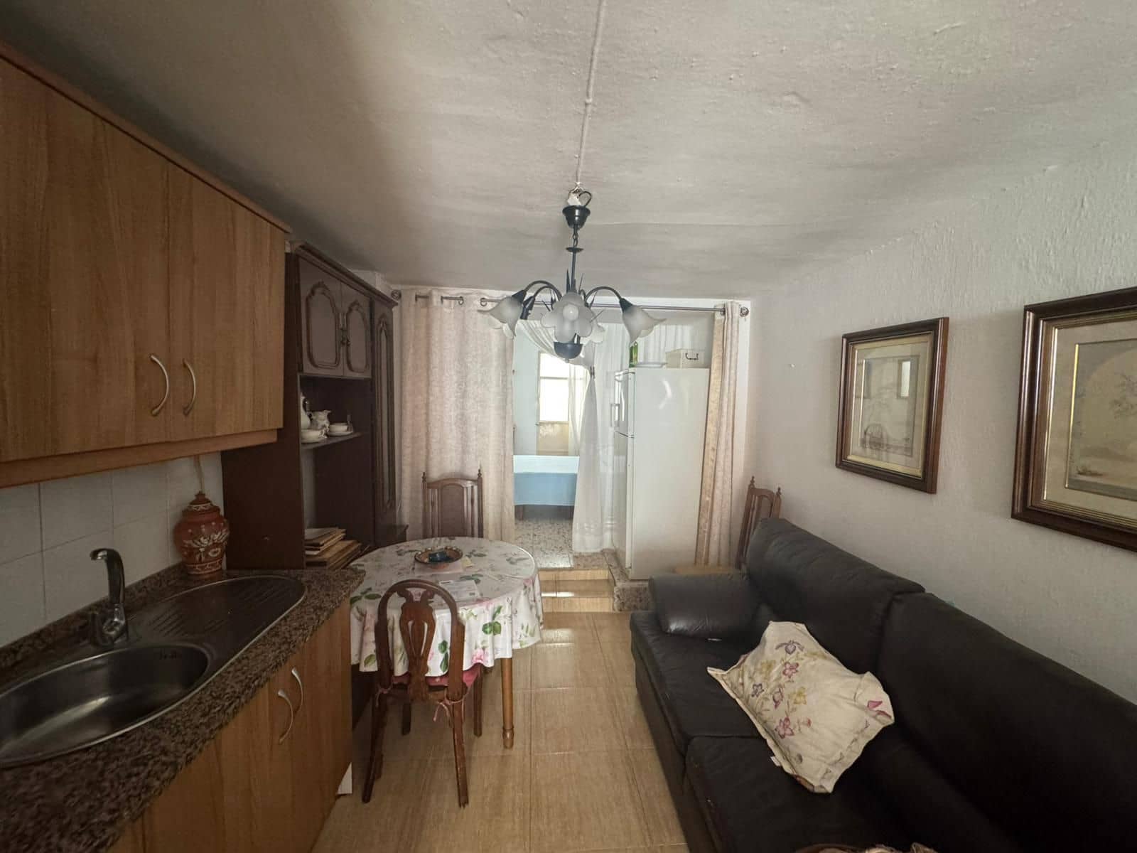 Pareado de 3 habitaciones en Estepona en venta - 260.000 € (Ref: 9263976)