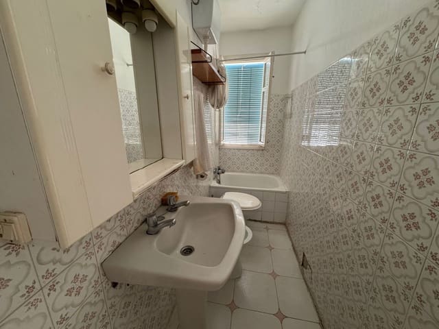 Pareado de 3 habitaciones en Centro, Estepona en venta - 260.000 € (Ref: 9263976)