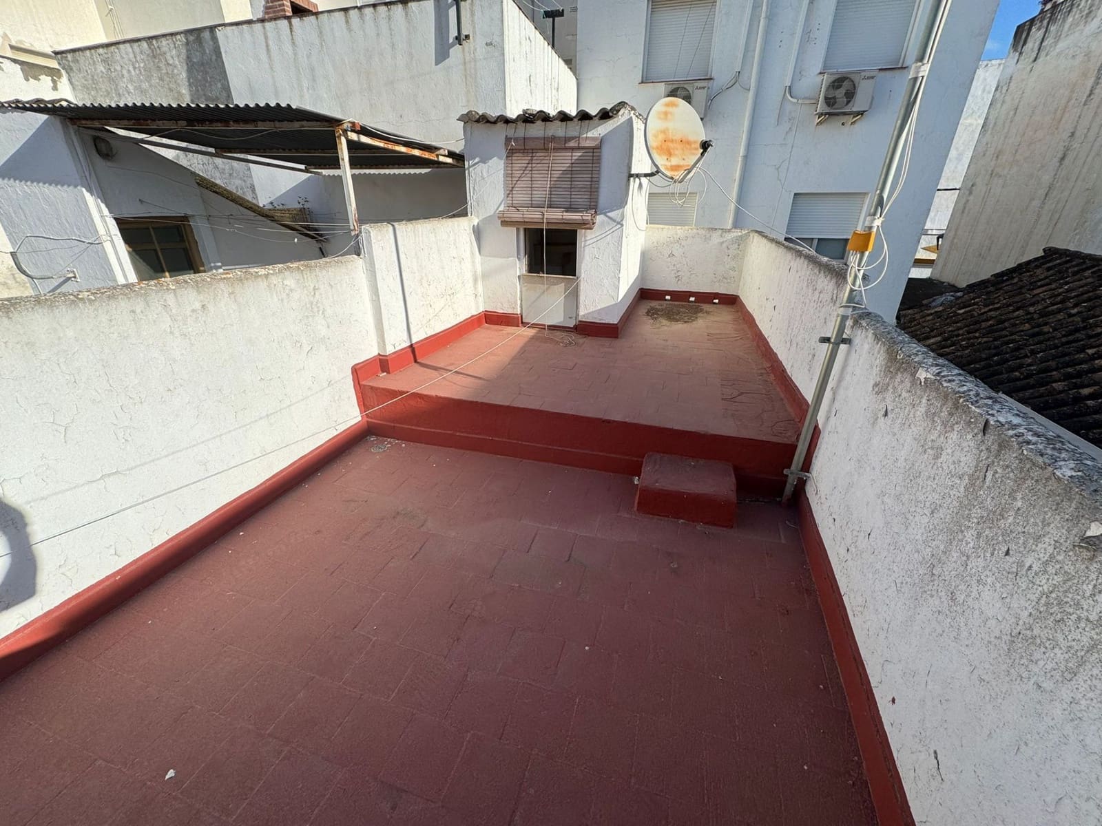 Pareado de 3 habitaciones en Estepona en venta - 260.000 € (Ref: 9263976)