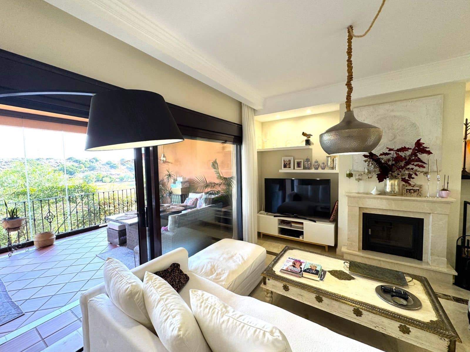 3 makuuhuone Paritalo myytävänä paikassa Estepona mukana uima-altaan 
autotalli - 535 000 € (Ref: 9337487)