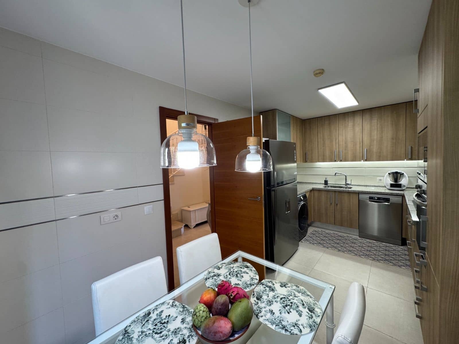 3 makuuhuone Paritalo myytävänä paikassa Estepona mukana uima-altaan 
autotalli - 535 000 € (Ref: 9337487)