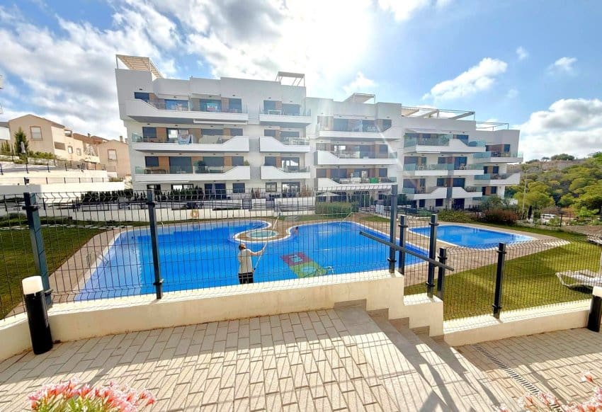 2 chambre Appartement à vendre à Villamartin avec piscine garage - 249 000 € (Ref: 10000508)