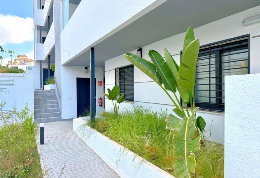 2 chambre Appartement à vendre à Villamartin avec piscine garage - 249 000 € (Ref: 10000508)