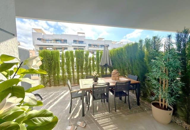 2 soverom Leilighet til salgs i Villamartin, Orihuela med svømmebasseng garasje - € 249 000 (Ref: 10000508)