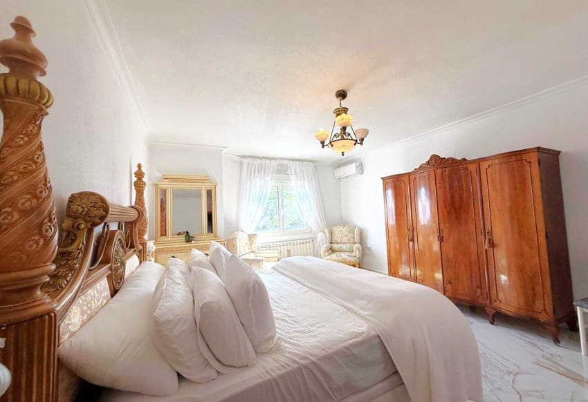 5 sypialnia Willa na sprzedaż w Blue Lagoon z basenem garażem - 1 250 000 € (Ref: 10009804)