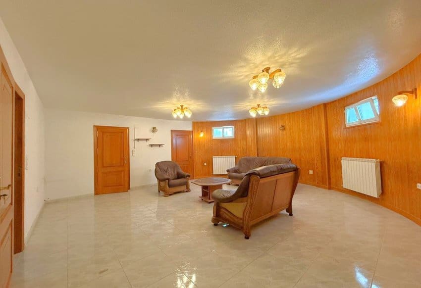 5 sypialnia Willa na sprzedaż w Blue Lagoon z basenem garażem - 1 250 000 € (Ref: 10009804)