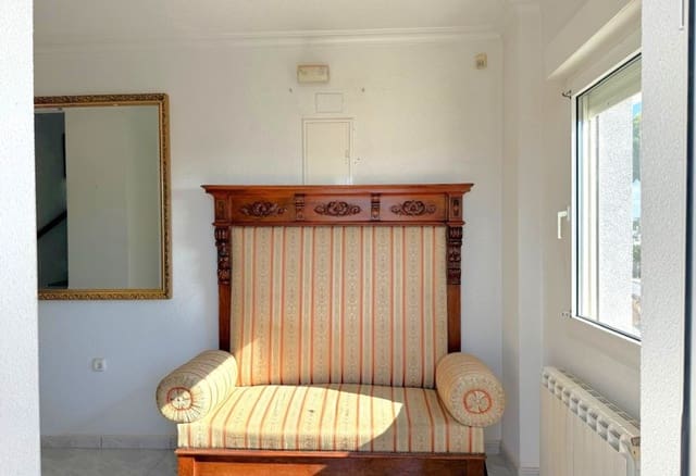 5 sypialnia Willa na sprzedaż w Blue Lagoon z basenem garażem - 1 250 000 € (Ref: 10009804)