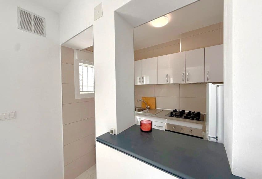 Casa de 4 habitaciones en Villamartin en venta con piscina - 325.000 € (Ref: 10014169)