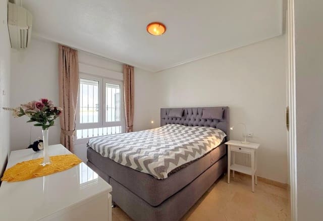 2 soverom Leilighet til salgs i Villamartin, Orihuela med svømmebasseng garasje - € 209 900 (Ref: 10016747)